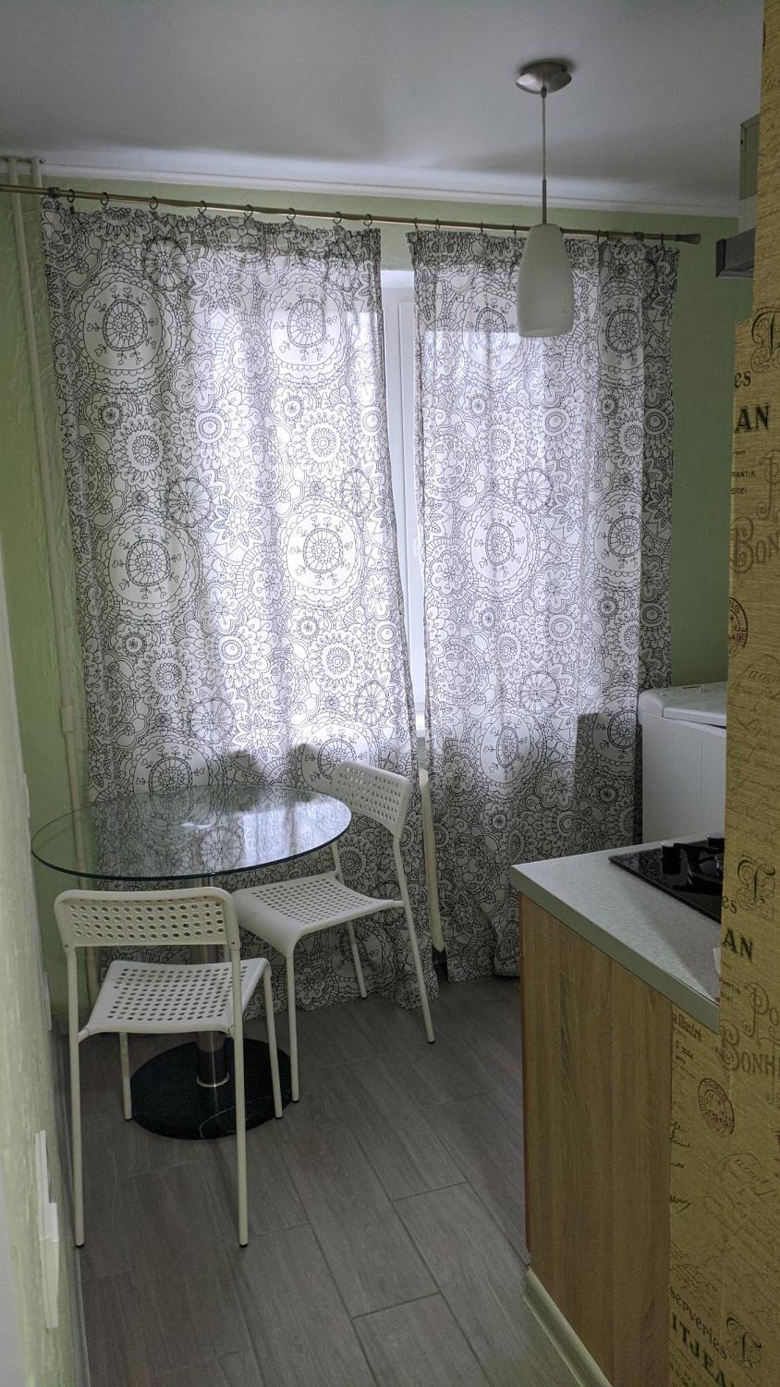 Apartment Near City Center On Peremohy Avenue 46 Tsjernihiv Eksteriør bilde