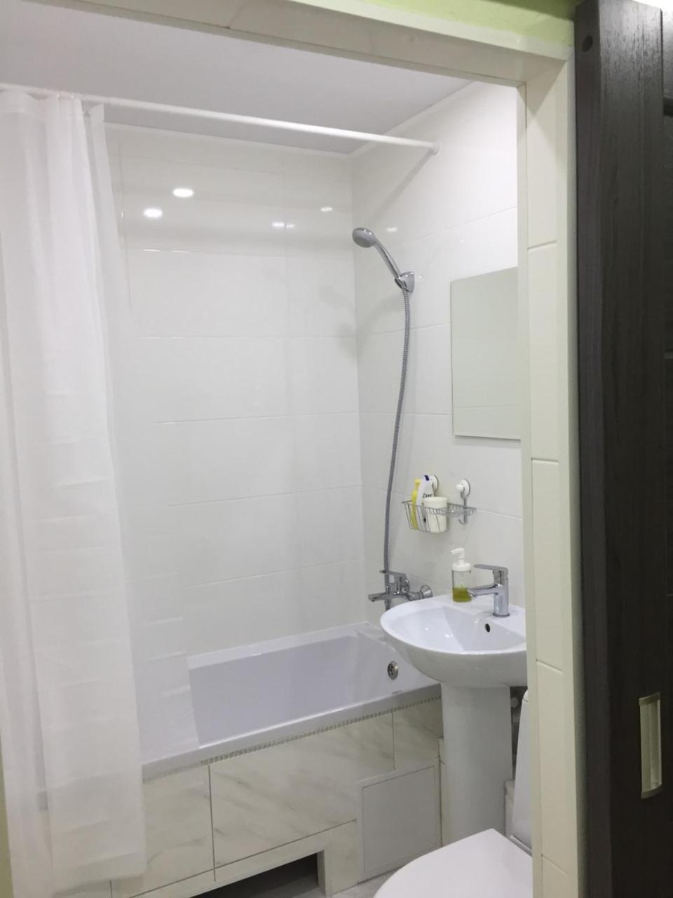 Apartment Near City Center On Peremohy Avenue 46 Tsjernihiv Eksteriør bilde