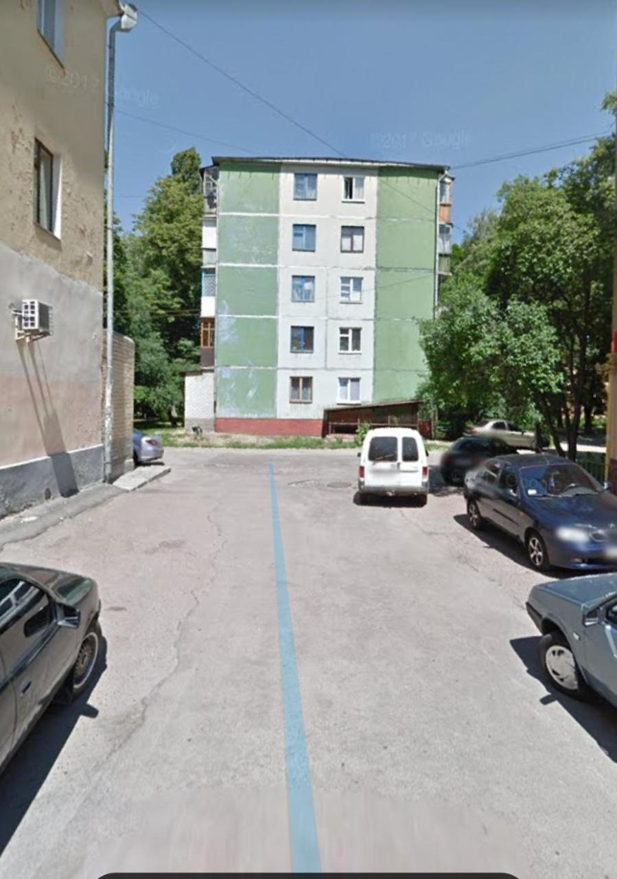 Apartment Near City Center On Peremohy Avenue 46 Tsjernihiv Eksteriør bilde